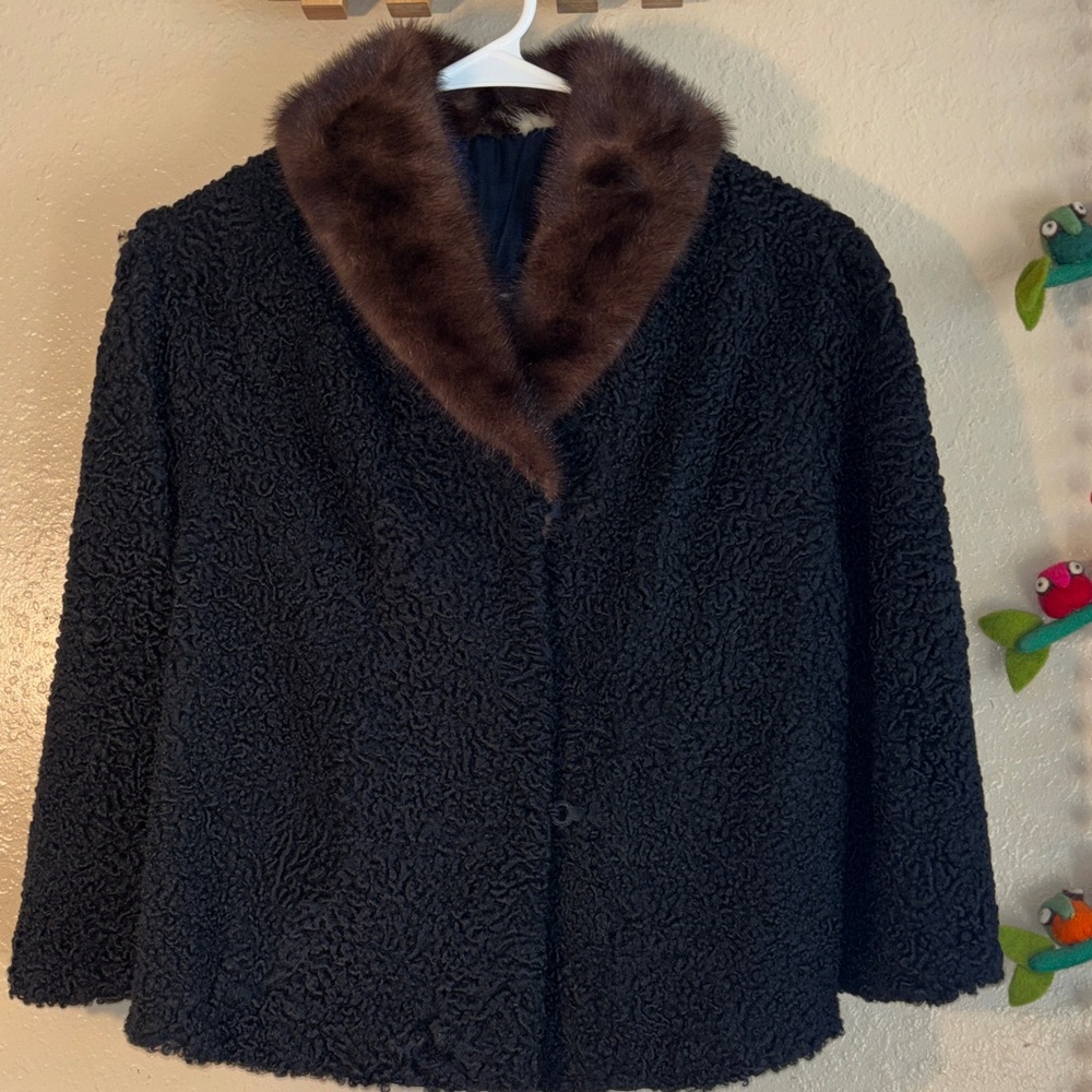 VINTAGE black Persian lamb fur jacket with a brown mink collar. BLACK SATIN